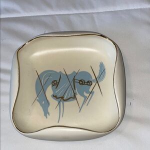 Elegant Cream and Blue Decorative Dish